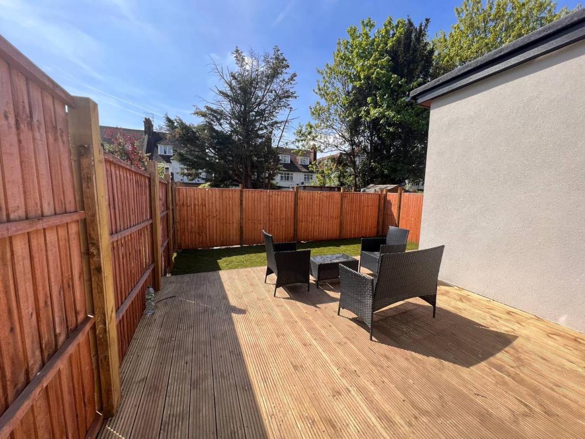 Appartement Star London Finchley Road 3-Bed Escape With Garden Extérieur photo