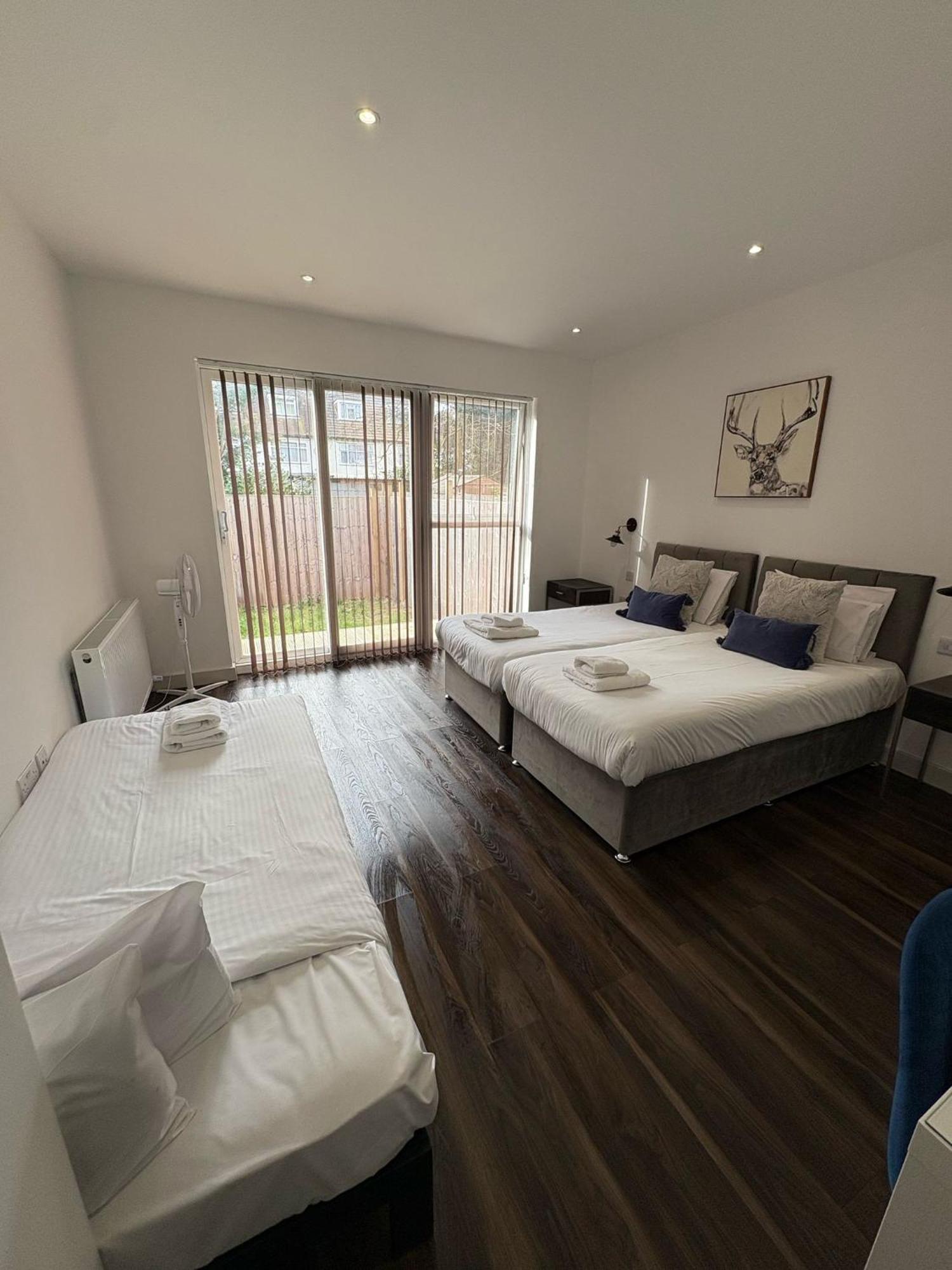 Appartement Star London Finchley Road 3-Bed Escape With Garden Extérieur photo